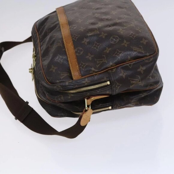 LOUIS VUITTON Monogram Reporter GM Shoulder Bag - Picture 5 of 15